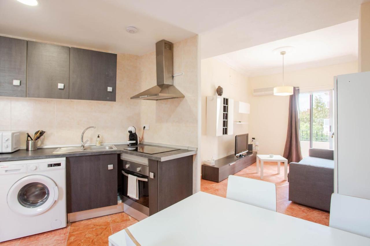 Malvarosa Beach Economy Apartment Valencia Exterior photo
